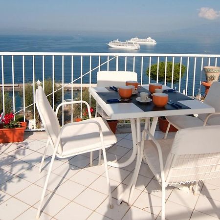 Casa Correale Apartment ซอร์เรนโต ภายนอก รูปภาพ